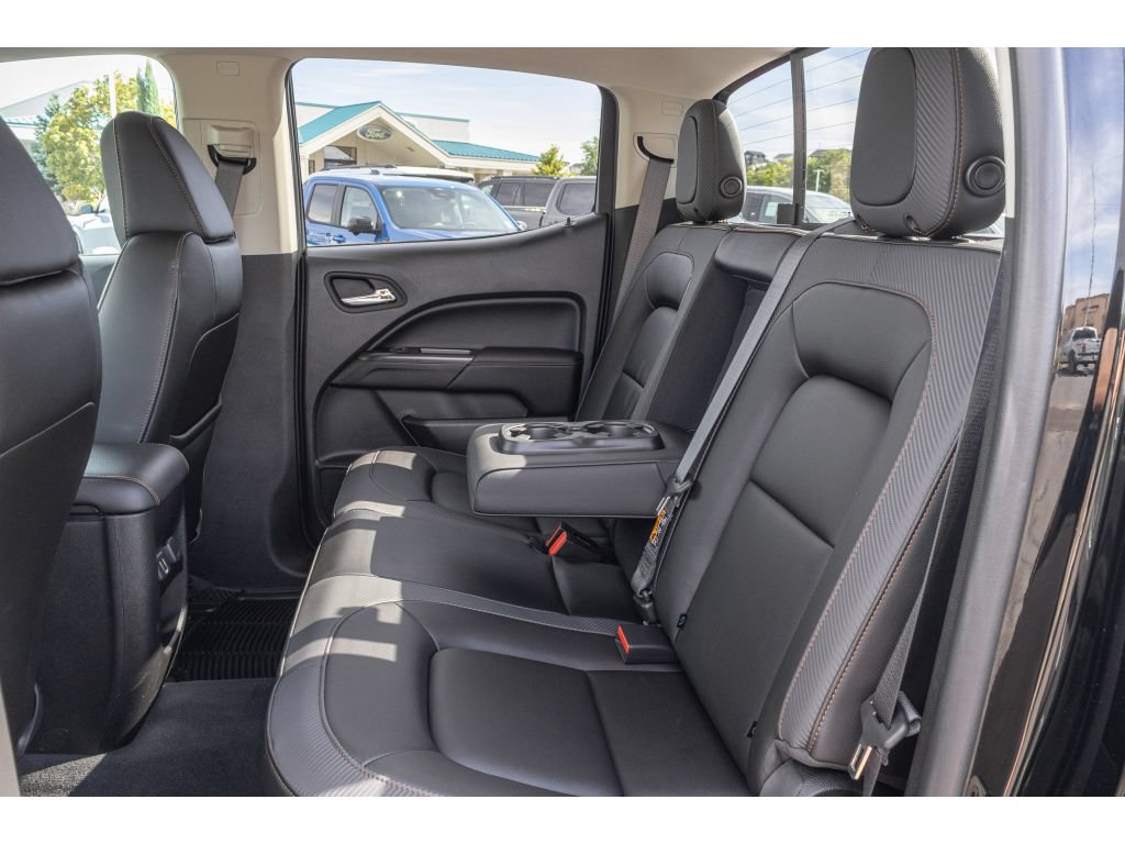 Used 2022 GMC Canyon AT4 w/ Trailering Package AWD/4WD image 13