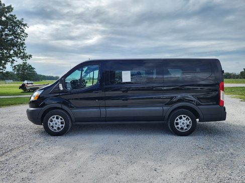 Used 2016 Ford Transit 150 XLT RWD image 3