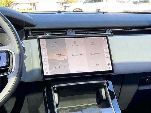 Used 2026 Land Rover Range Rover Velar S image 8