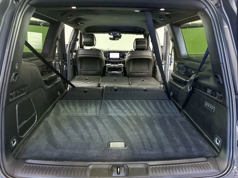 Used 2022 Jeep Wagoneer Series III AWD/4WD image 40
