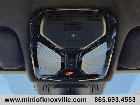 Used 2021 BMW X6 xDrive40i w/ Executive Package image 24