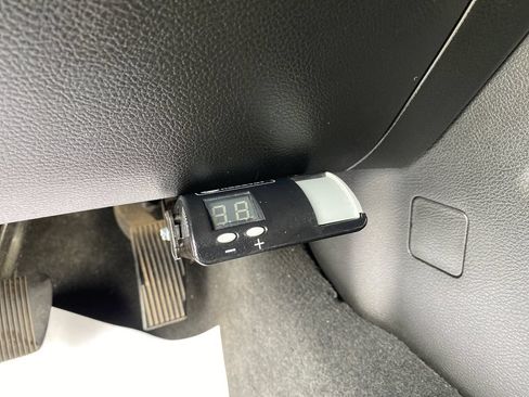 Used 2019 RAM 1500 Laramie AWD/4WD image 28