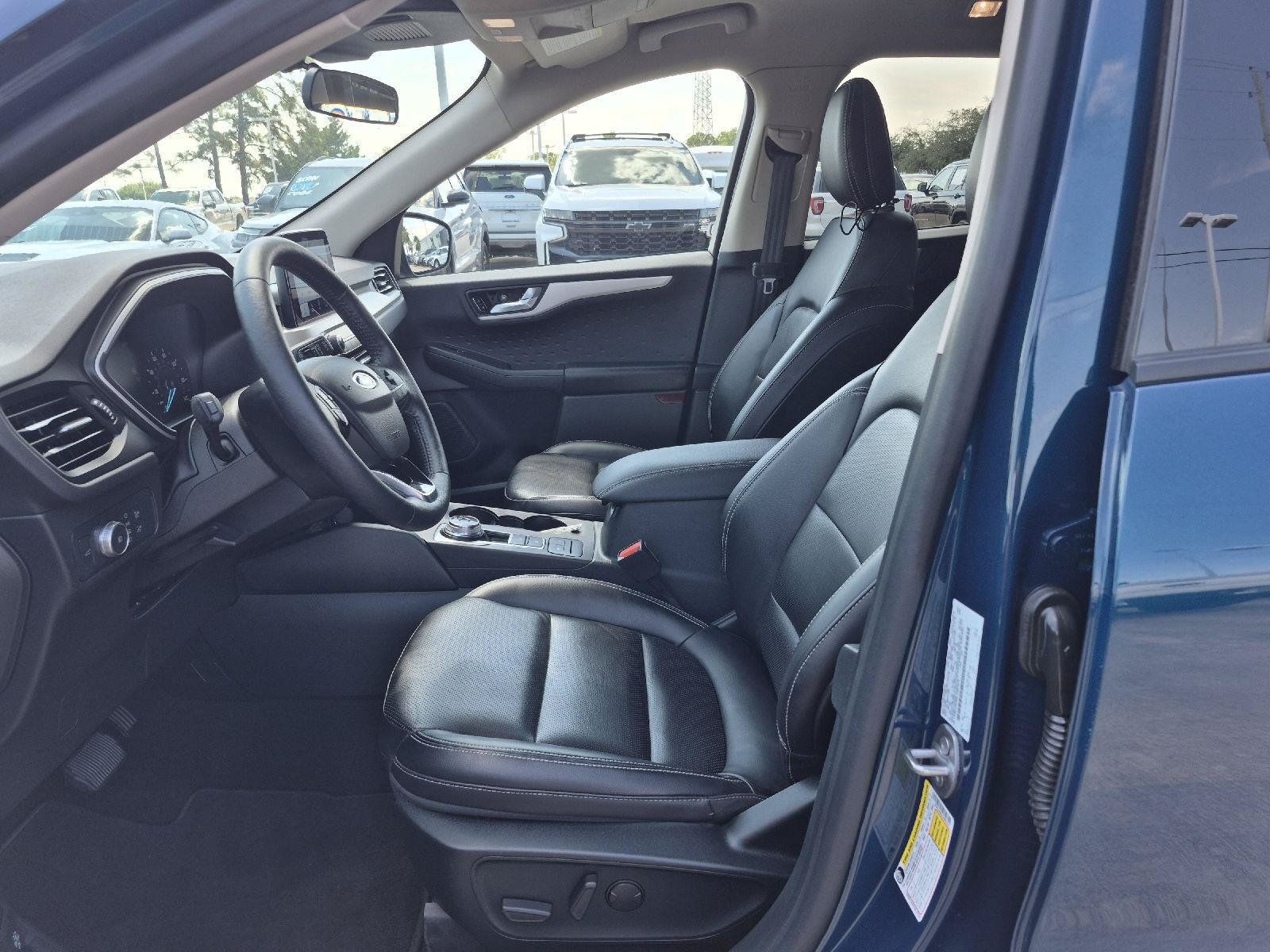Used 2020 Ford Escape SEL FWD image 2