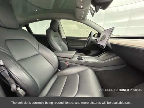 Used 2025 Tesla Model Y Long Range image 15