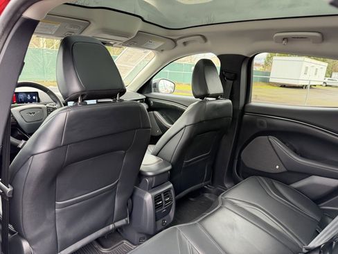 Used 2022 Ford Mustang Mach-E Premium image 32