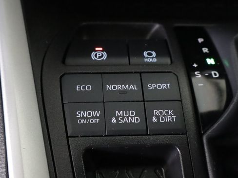 Used 2023 Toyota RAV4 XLE w/ Convenience Package AWD/4WD image 18