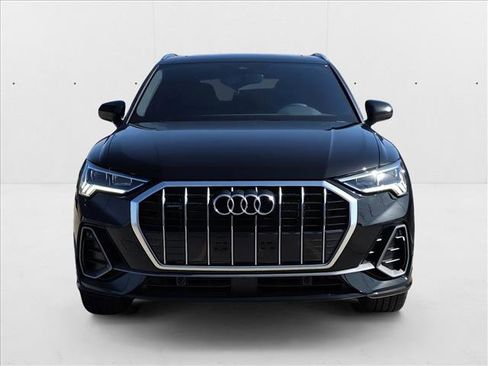 New 2025 Audi Q3 2.0T Premium image 2