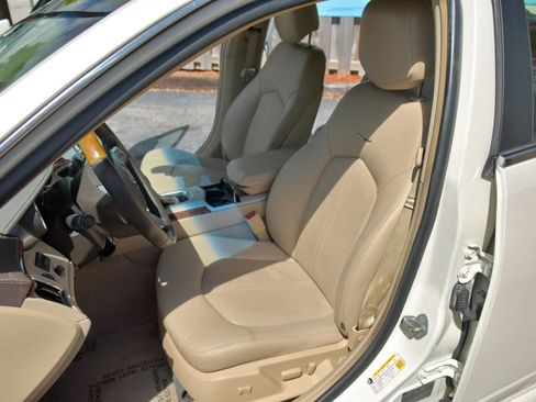 Used 2012 Cadillac CTS Luxury RWD image 19