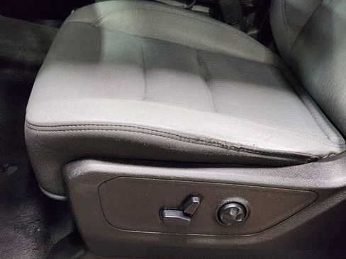 Used 2019 RAM 1500 Big Horn RWD image 46