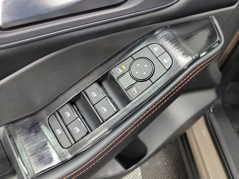 Used 2025 Nissan Rogue SV AWD/4WD image 26