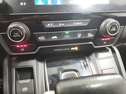 Certified 2019 Honda CR-V Touring image 34