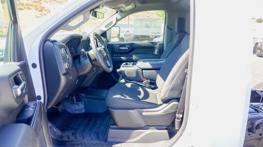 New 2026 GMC Sierra 3500 Pro w/ Convenience Package AWD/4WD image 10