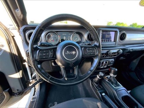 Used 2021 Jeep Wrangler Sport AWD/4WD image 16