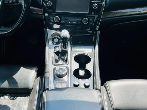 Used 2020 Nissan Maxima 3.5 SV w/ Floor Mat Group FWD image 14