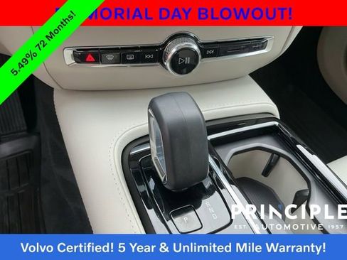 Certified 2024 Volvo S60 T8 Plus AWD/4WD image 21