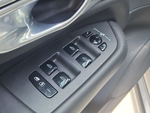 Certified 2024 Volvo XC90 B5 Core AWD/4WD image 20