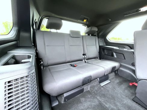 Used 2025 Toyota Sequoia SR5 AWD/4WD image 20