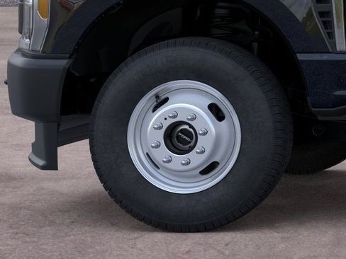 New 2026 Ford F350 XL AWD/4WD image 19