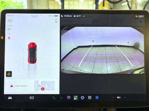 Used 2021 Tesla Model Y Long Range AWD/4WD image 19