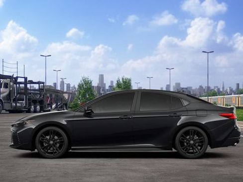 New 2026 Toyota Camry Hybrid FWD image 6