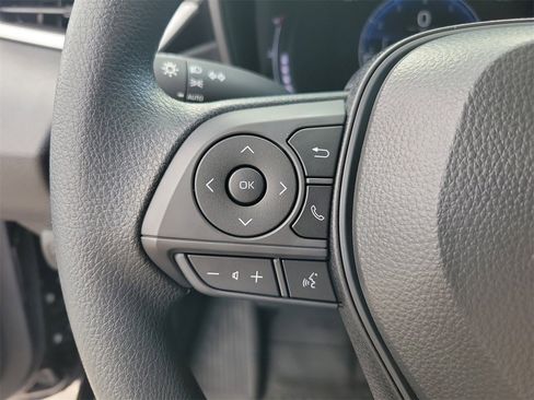 Used 2026 Toyota Corolla LE image 19