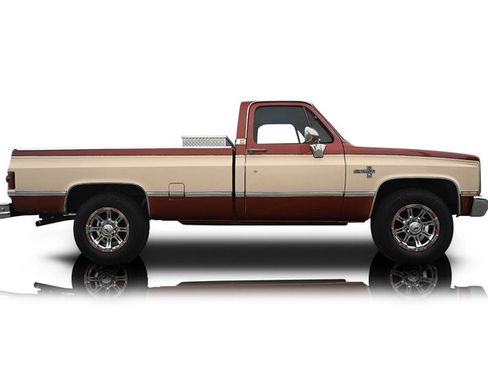 Used 1987 Chevrolet C/K Truck 2500 RWD image 2