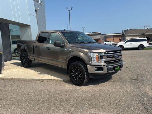 Used 2020 Ford F150 XLT w/ Trailer Tow Package AWD/4WD image 7