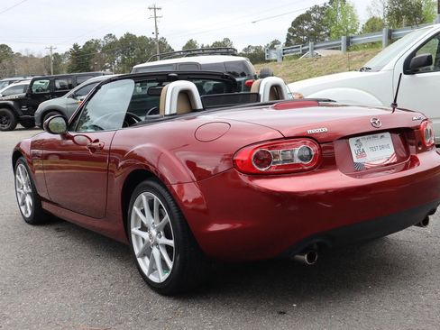 Used 2009 MAZDA MX-5 Miata Grand Touring RWD image 5