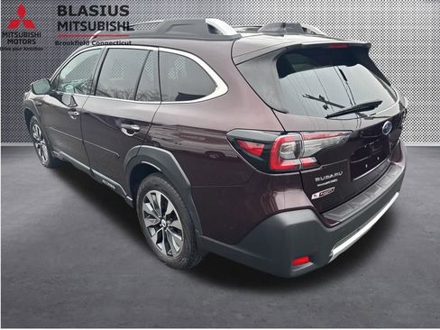 Used 2023 Subaru Outback Touring XT AWD/4WD image 10