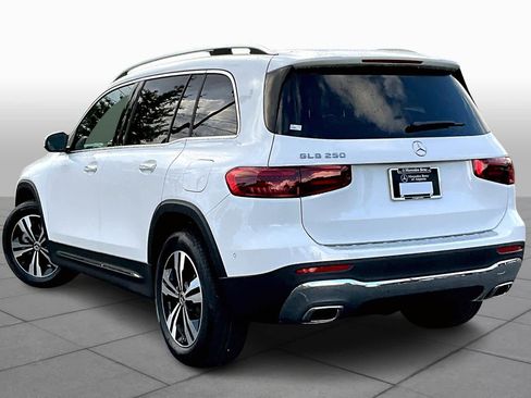 Used 2025 Mercedes-Benz GLB 250 image 12