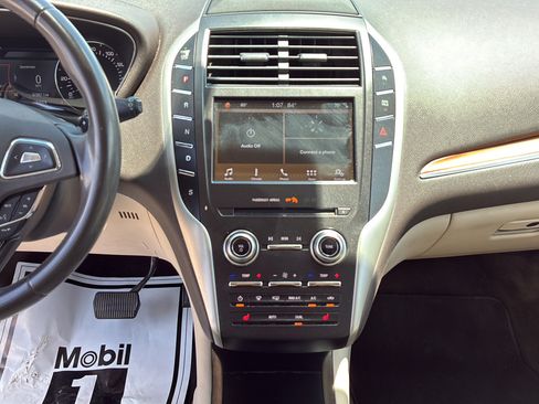 Used 2018 Lincoln MKC Select FWD image 29