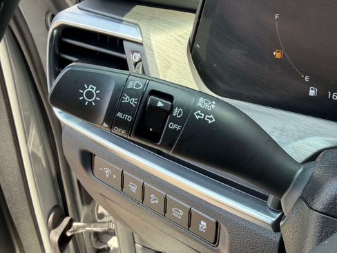 Used 2025 Kia Telluride SX Prestige X-Line AWD/4WD image 16