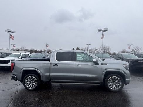 Certified 2023 GMC Sierra 1500 Denali w/ Denali Reserve Package image 4