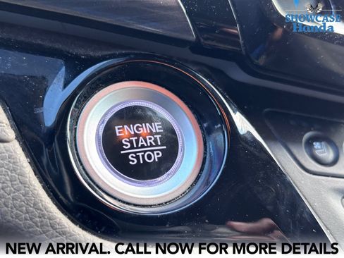 Used 2023 Honda Odyssey Elite image 11