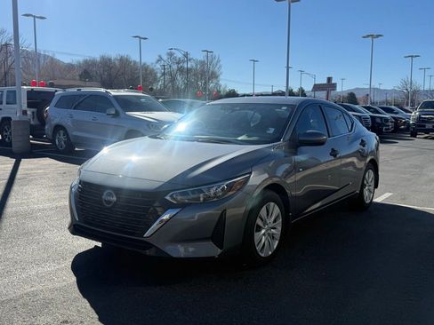 Used 2024 Nissan Sentra S image 3