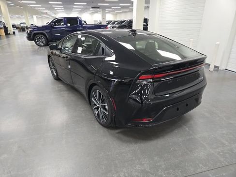 New 2026 Toyota Prius Limited FWD image 4