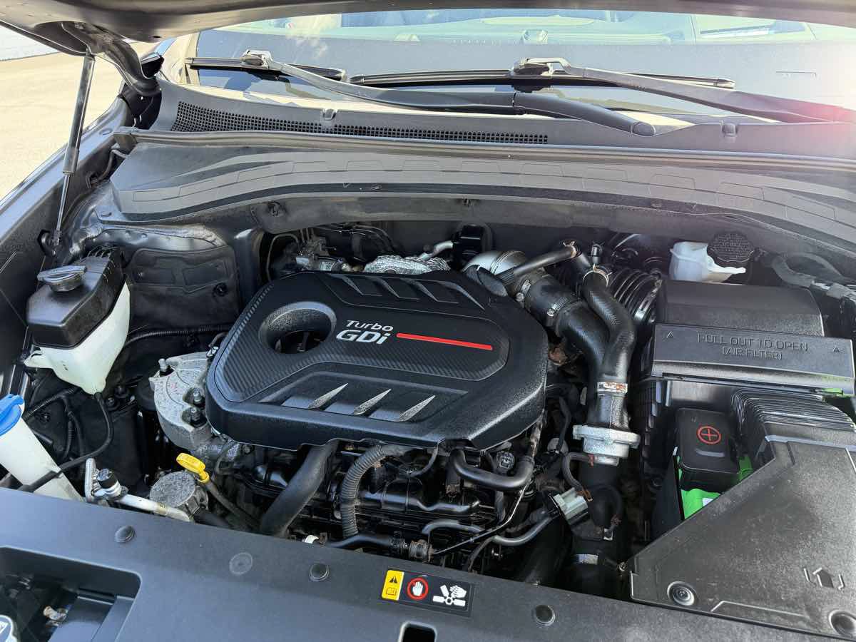 Used 2020 Hyundai Santa Fe Limited AWD/4WD image 22