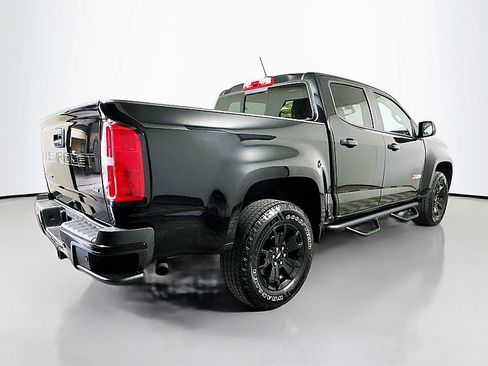 Used 2022 Chevrolet Colorado Z71 w/ Z71 Midnight Edition AWD/4WD image 7