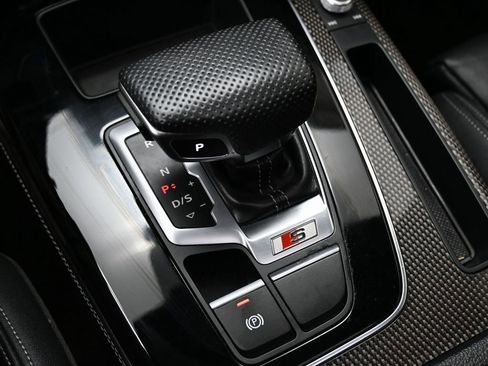 Used 2023 Audi SQ5 Prestige w/ Prestige Package image 32