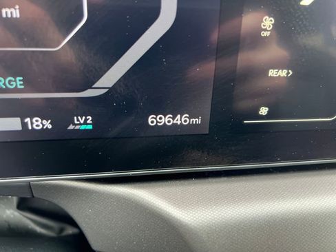 Used 2024 Kia EV9 Wind image 25