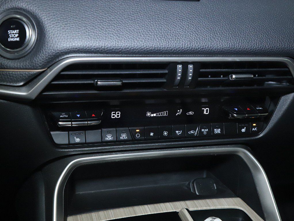Used 2024 MAZDA CX-90 3.3 Turbo w/ Premium Package AWD/4WD image 28