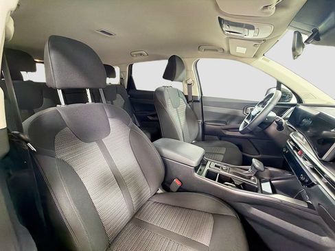 New 2026 Kia Sorento LX FWD image 29