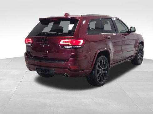 Used 2020 Jeep Grand Cherokee Altitude AWD/4WD image 23