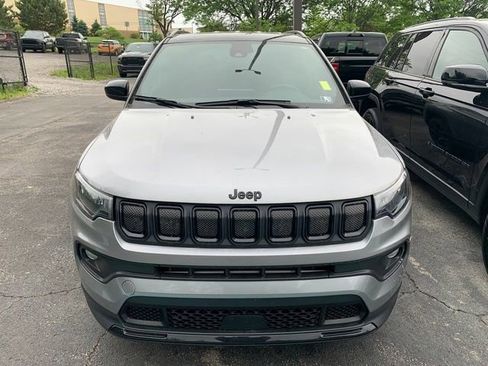 Used 2022 Jeep Compass Latitude w/ Convenience Group AWD/4WD image 10