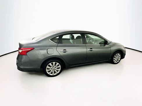 Used 2019 Nissan Sentra S image 10