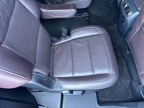 Used 2025 Ford Explorer Platinum w/ LUX Leather Package image 13