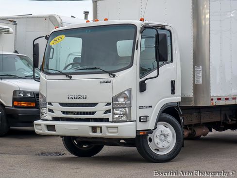 Used 2018 Isuzu NPR RWD image 3