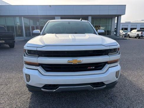 Used 2018 Chevrolet Silverado 1500 LT w/ All Star Edition AWD/4WD image 2