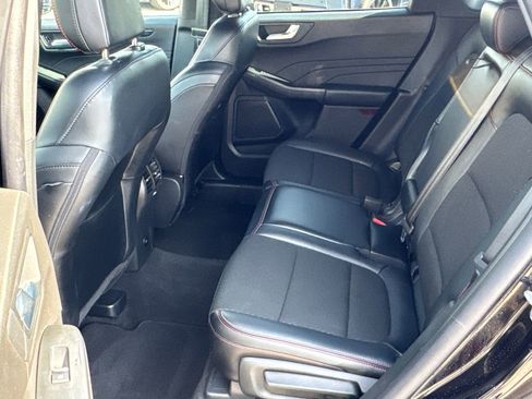 Used 2025 Ford Escape ST-Line image 19