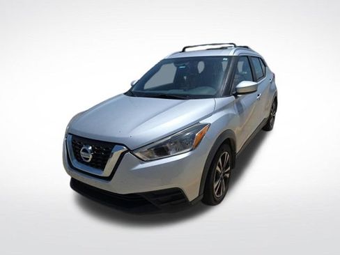 Used 2019 Nissan Kicks SV w/ Exterior Package FWD image 4